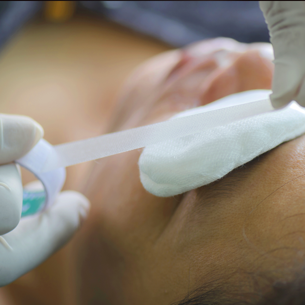 eye emergency treated at Alvernon Optical - Tanque Verde